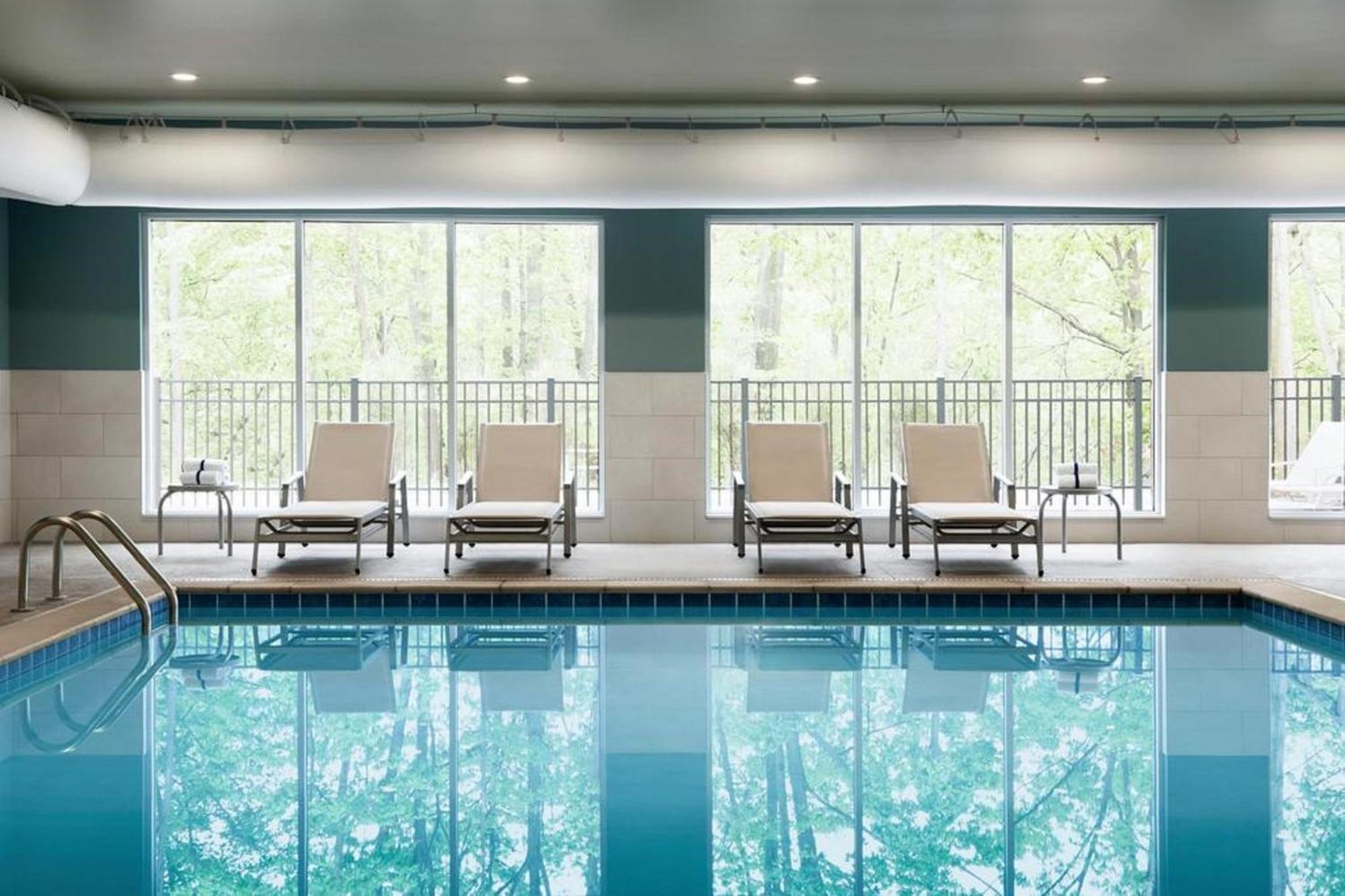 Holiday Inn Express & Suites Mansfield - Ontario By Ihg Esterno foto